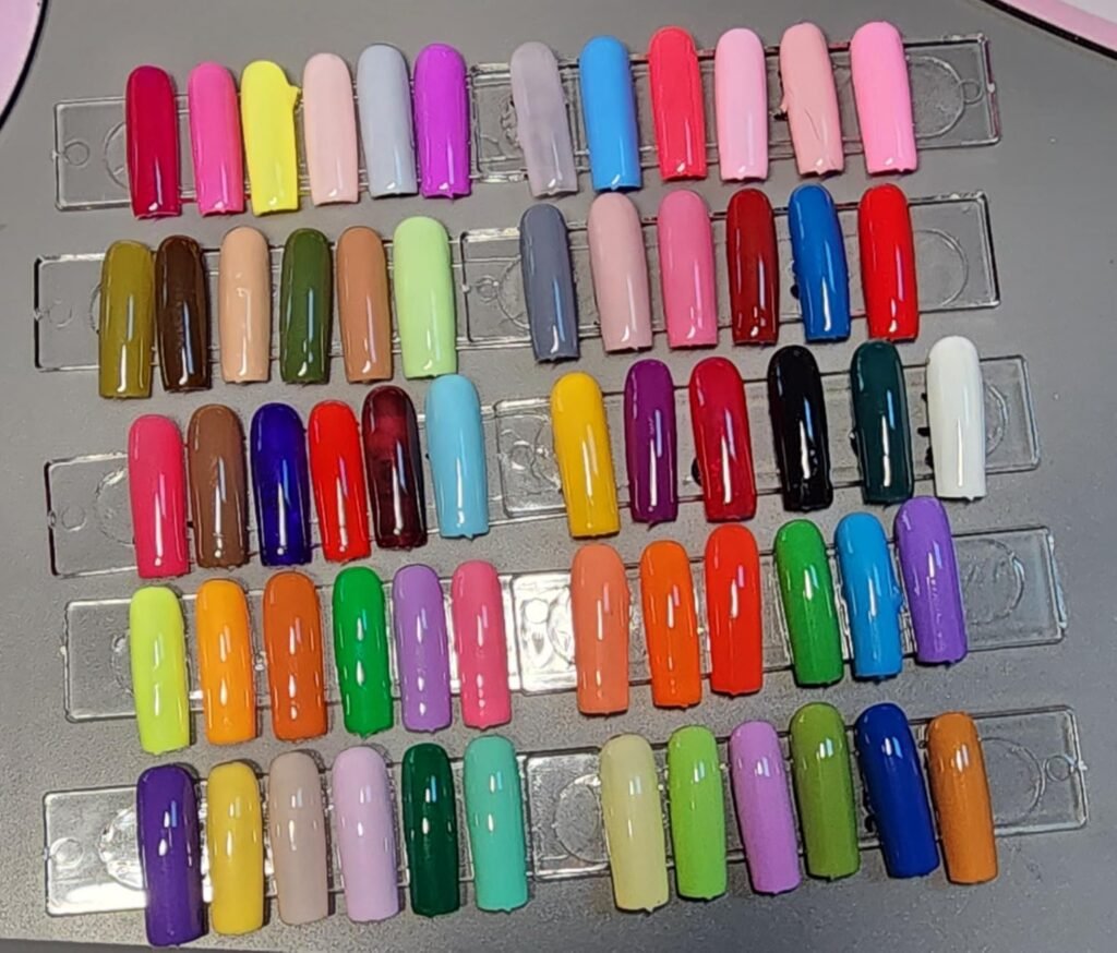 VANREESA 24 Pcs Pastel Gel Nail